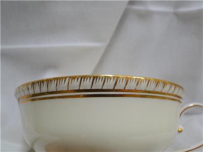 Spode Copeland's Westminster Y4090, Cream w/ Gold Trim: Cup & Saucer Set (s)