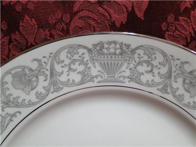 Rosenthal Leonardo, Grey Scrolls & Urns: Dinner Plate (s), 10 1/2"
