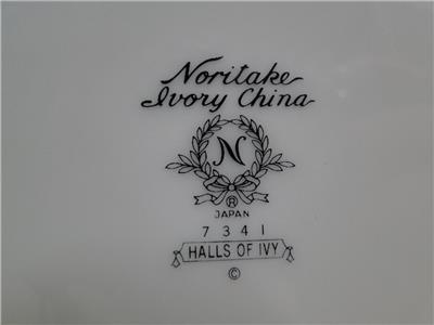 Noritake Halls of Ivy, 7341, Ivory w/ Raised Leaves: Dinner Plate (s), 10 7/8"