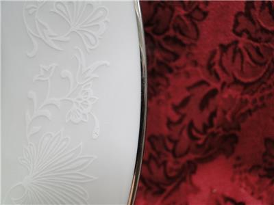 Oxford (Lenox) White Echo, Floral & Leaves, Platinum: Dinner Plate (s), 10 3/4"