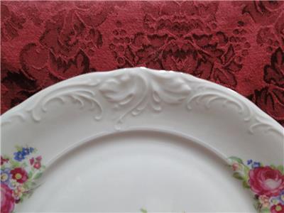 Wawel WAV11, Floral Sprays, Embossed Scrolls: Dinner Plate (s), 10 1/8"