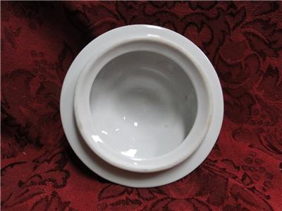 Wawel Anastasia, Floral Sprays, Embossed Scrolls: Sugar Bowl & Lid, 4 3/4"