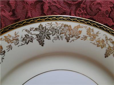 Noritake Bordeaux, 5496, Gold Grapes, Black Band: Dinner Plate (s), 10 3/8"