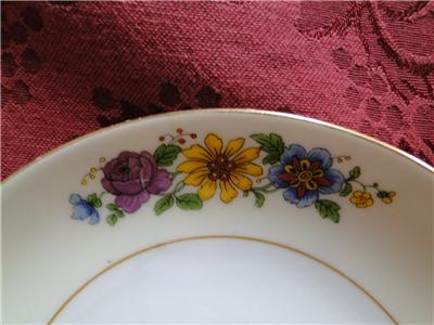 Thun Thu71 Floral Rim & Center, Cream Band: Cup & Saucer Set (s), 2" Tall