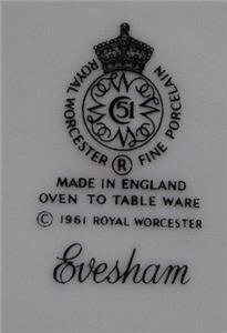 Royal Worcester Evesham Gold, Fruit: Cup & Saucer Set (s), 2 1/2", Gold Stripe