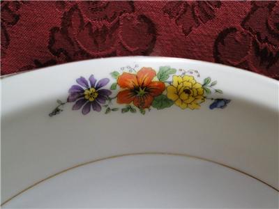 Thun Thu71 Floral Rim & Center, Cream Band: Round Serving Bowl w/ Handles 9 3/8"