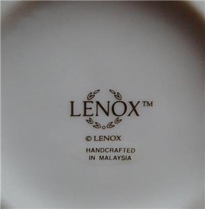Lenox Rosebud Collection, Ivory Embossed Rose w/ Ribbon, Gold: Vase, 7 1/2"