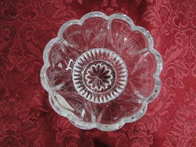 Shannon Crystal (Ireland), Clear w/ Hearts: Vase, 3 7/8" Tall, As Is