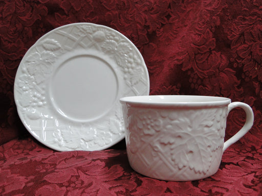 Mikasa English Countryside, White, Embossed: Cup & Saucer Set (s)